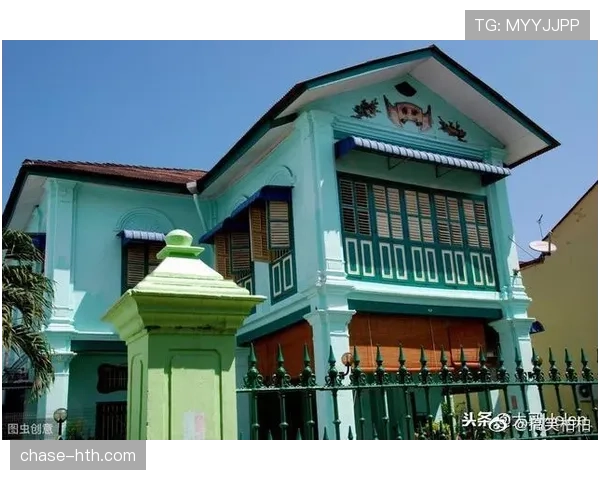 李宗伟退役后住的那栋别墅，光是电费就够我干一年