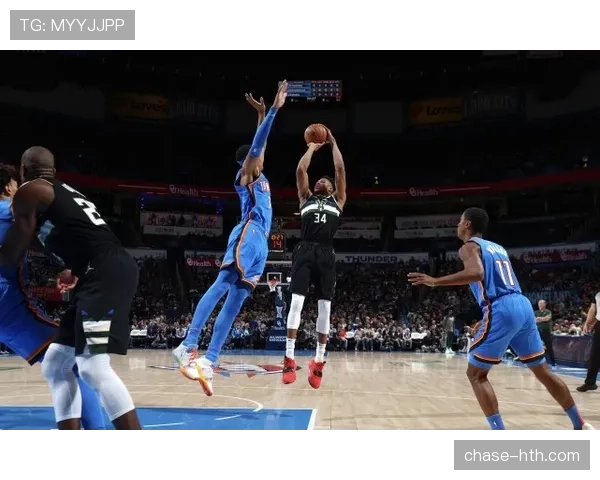 埃文·莫布里内线防守显著提升球队篮板率与禁区得分效率