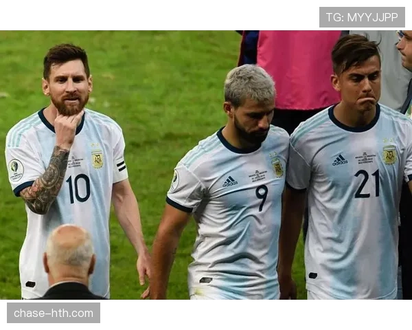 巴萨崩了！不是缺钱，而是建队思路彻底跑偏